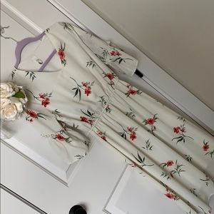 Bump friendly Clearwater Floral Midi dress.